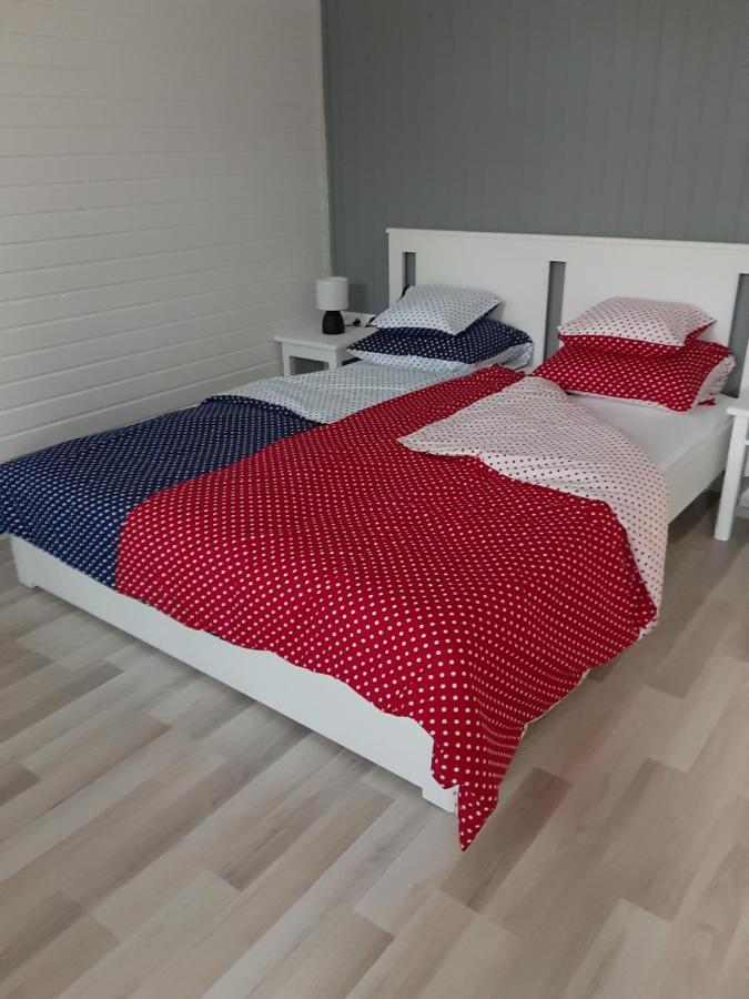 Jade Vendeghaz Apartment Papa Bagian luar foto