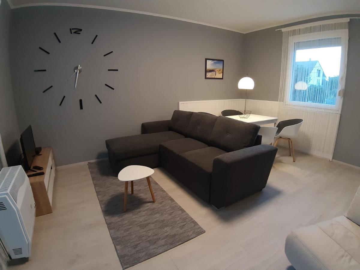 Jade Vendeghaz Apartment Papa Bagian luar foto